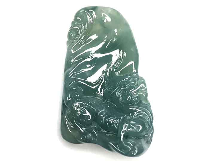玉雕大师苏应华作品《麒麟献瑞》